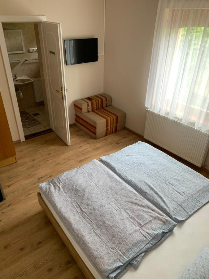 Zsuzsa Apartman Hajdúszoboszló Εξωτερικό φωτογραφία