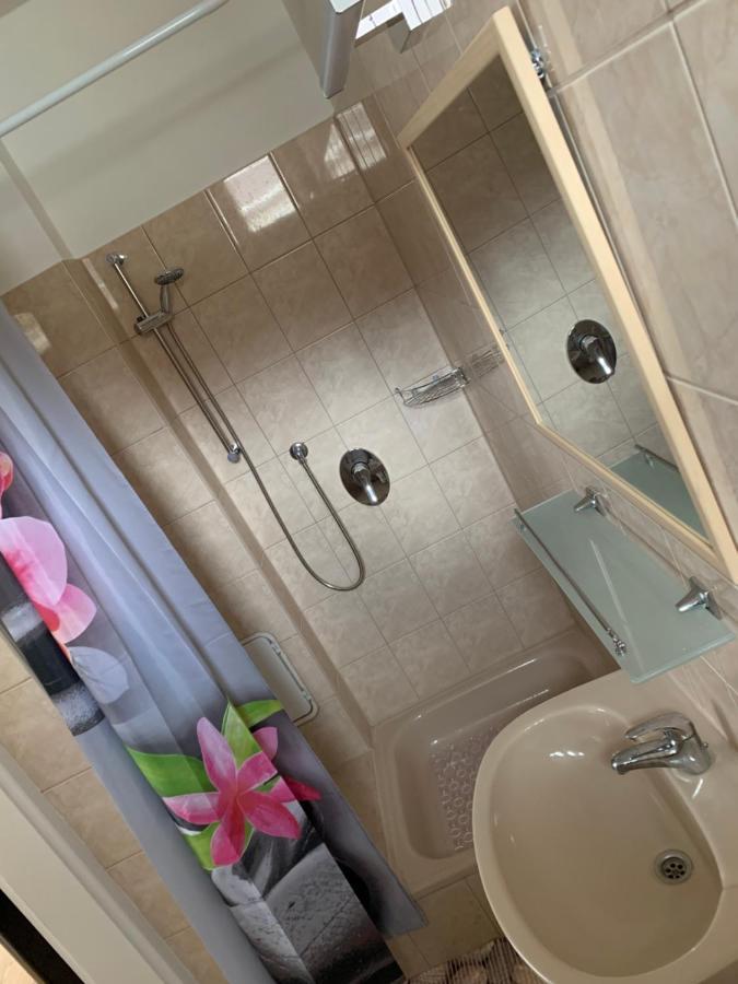 Zsuzsa Apartman Hajdúszoboszló Εξωτερικό φωτογραφία