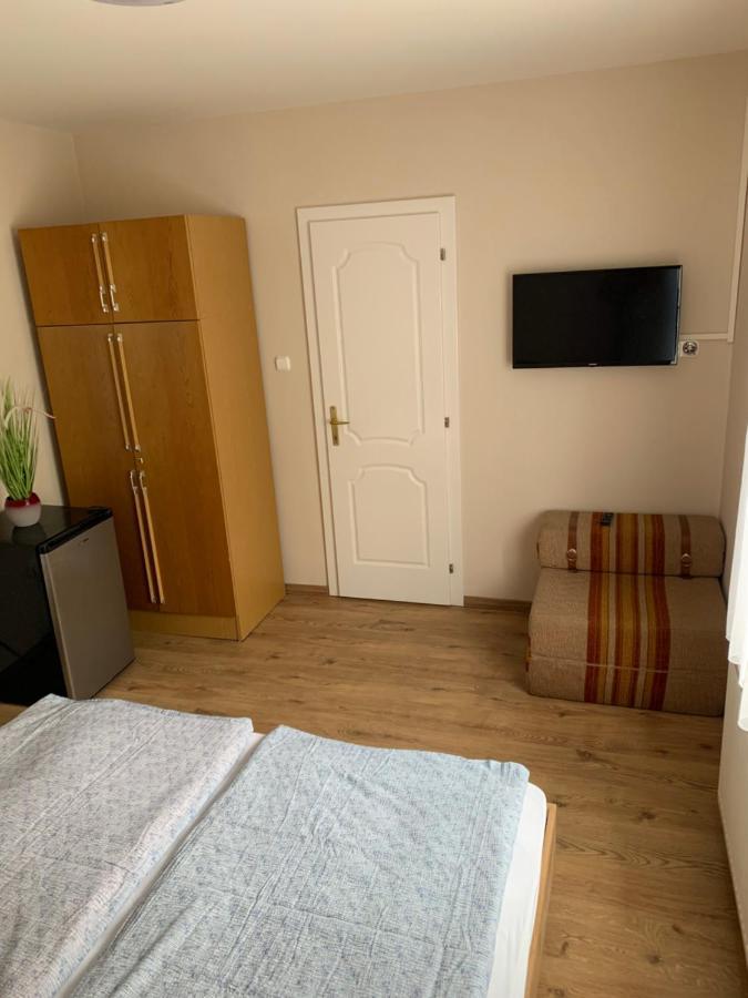 Zsuzsa Apartman Hajdúszoboszló Εξωτερικό φωτογραφία