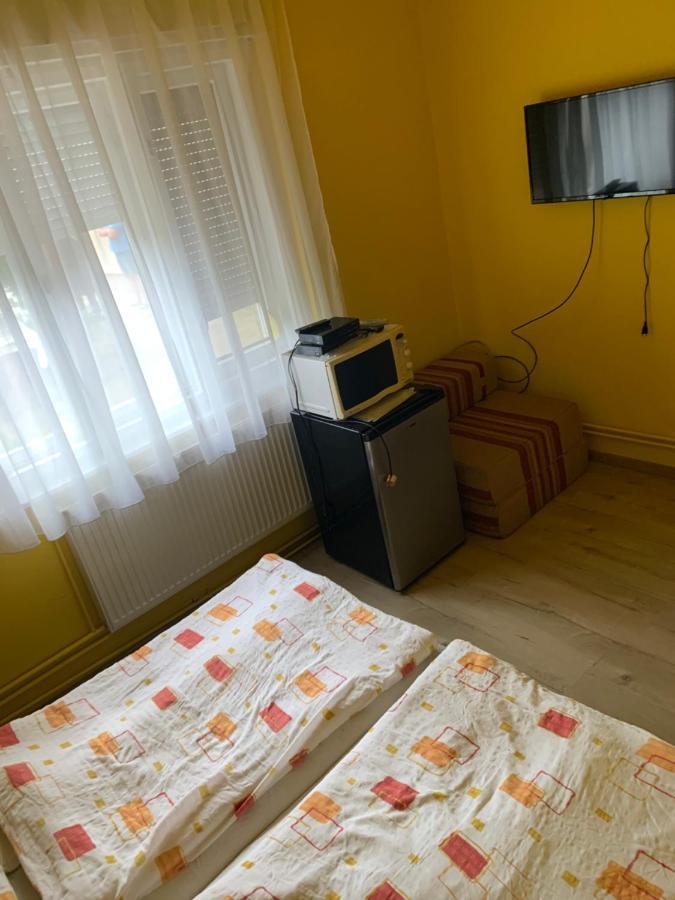 Zsuzsa Apartman Hajdúszoboszló Εξωτερικό φωτογραφία